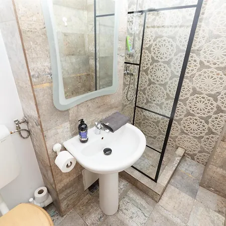 Calea Victoriei View