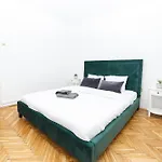 Апартаменти Calea Victoriei View Бухарест