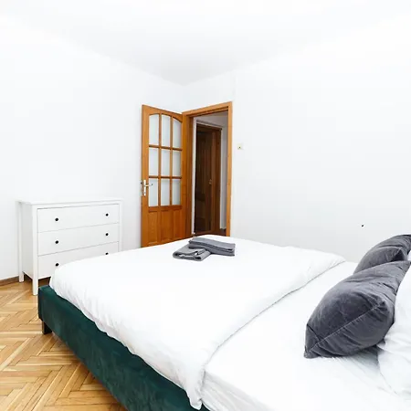 Calea Victoriei View Apartment Bucharest